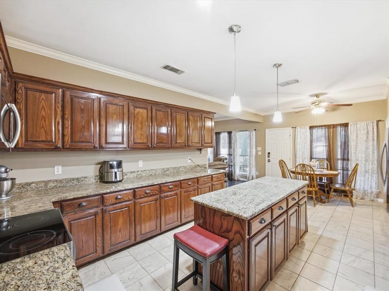 5004 Vaquero Drive, Arlington TX 76017 - Photo 12