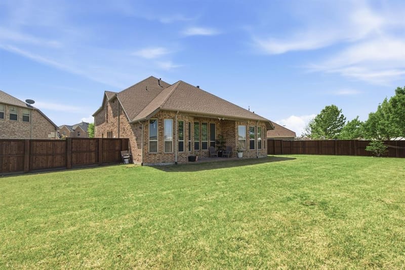 4211 Prado Court, Irving TX 75063 - Photo 32