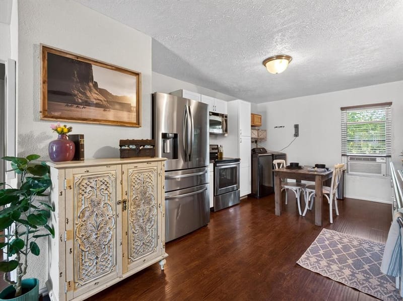 626 E South Street, Whitesboro TX 76273 - Photo 9