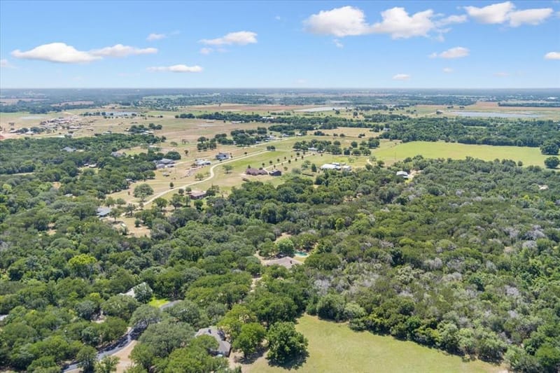 264 Emily Lane, Waco TX 76708 - Photo 2