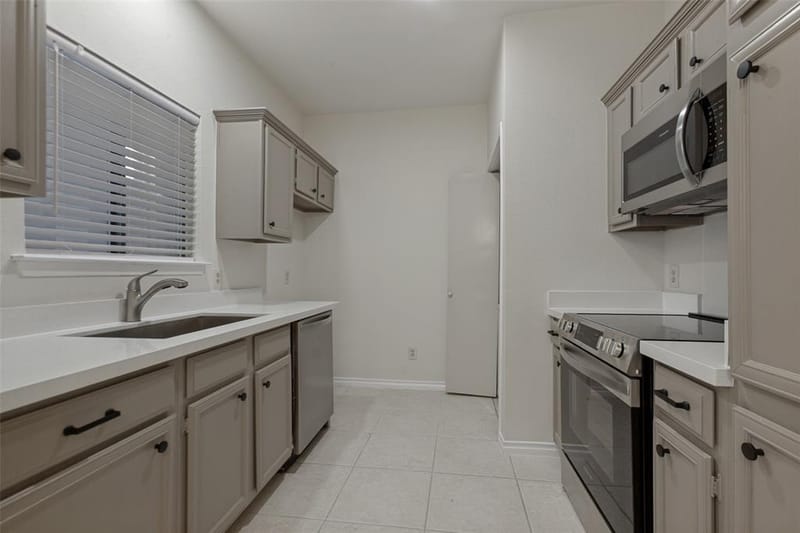 5550 Spring Valley Road # C16, Dallas TX 75254 - Photo 14