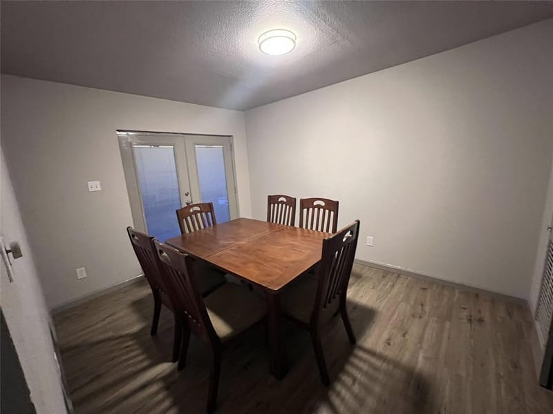 2035 Clubview Drive, Carrollton TX 75006 - Photo 23