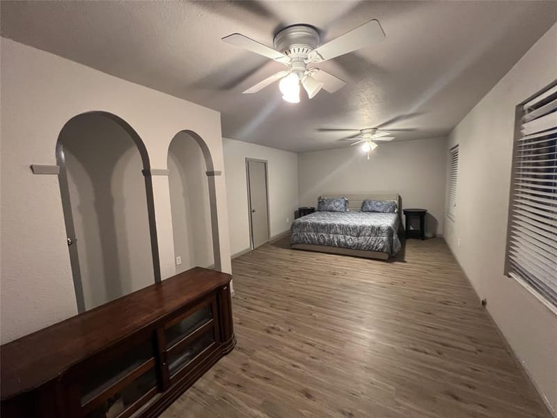 2035 Clubview Drive, Carrollton TX 75006 - Photo 25