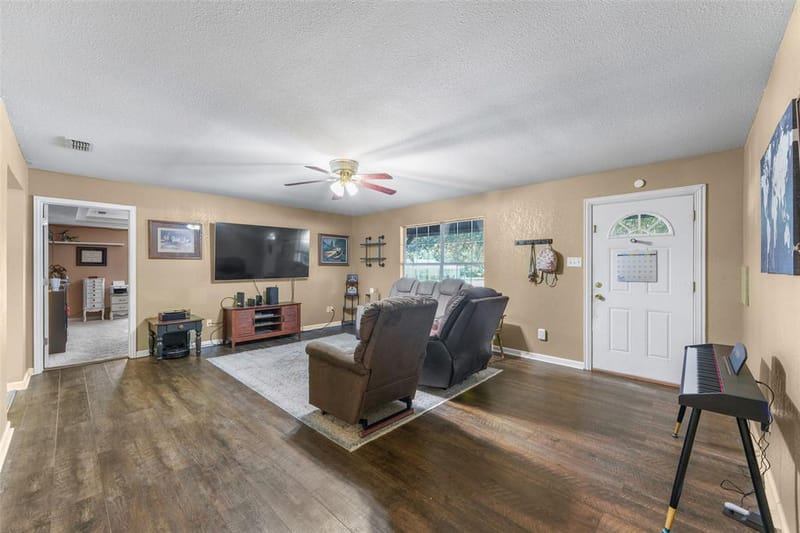 1112 Caprice Drive, Grand Saline TX 75140 - Photo 6
