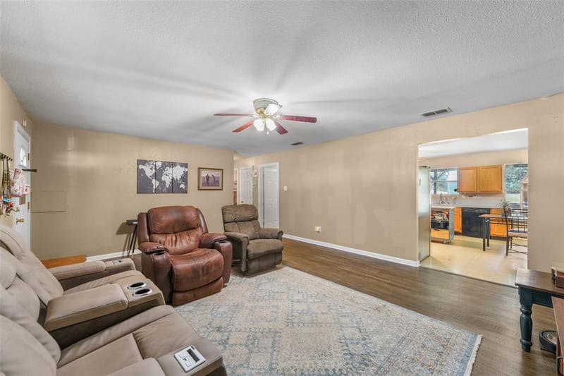 1112 Caprice Drive, Grand Saline TX 75140 - Photo 8