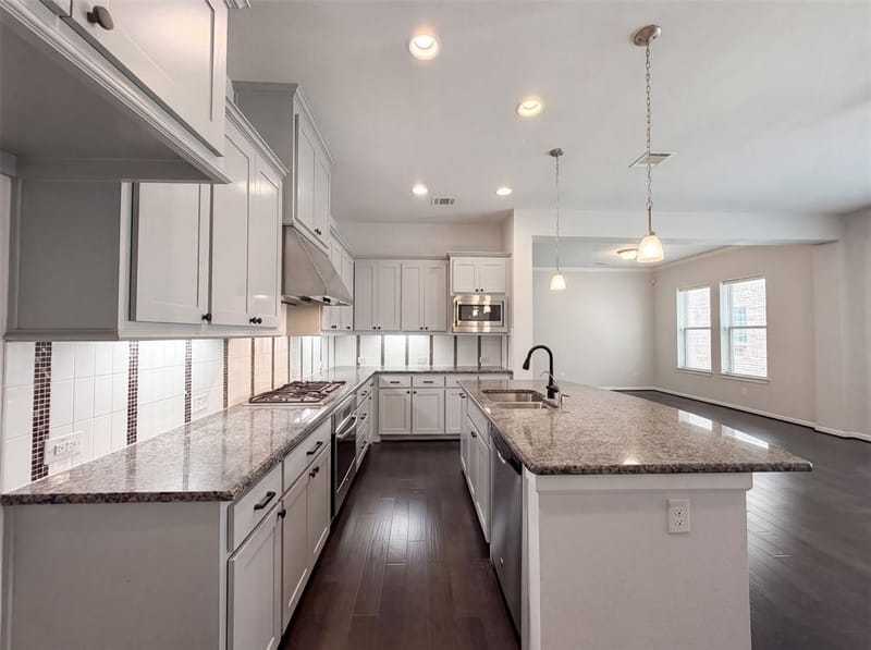 6756 Palo Duro Drive, Irving TX 75063 - Photo 2