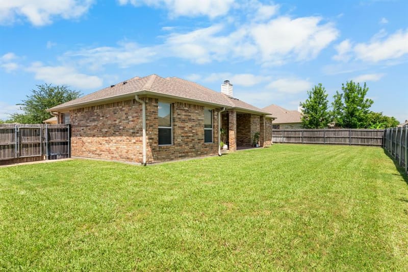 2304 Augustine, Waco TX 76712 - Photo 35