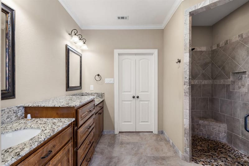 2304 Augustine, Waco TX 76712 - Photo 21