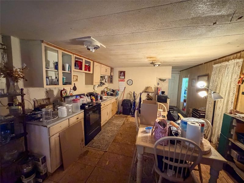 719 E Bullock Street, Denison TX 75021 - Photo 10