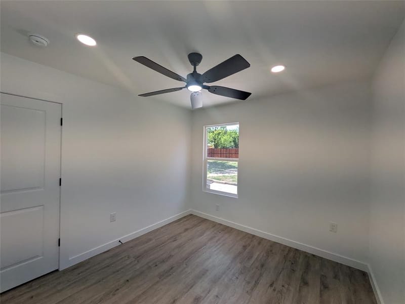 1337 ADELAIDE Drive, Dallas TX 75216 - Photo 17