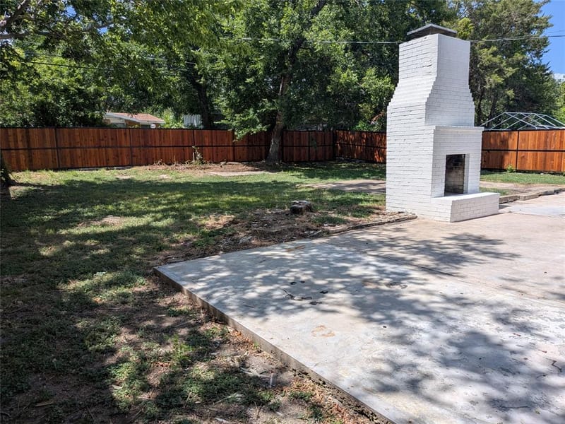 1337 ADELAIDE Drive, Dallas TX 75216 - Photo 26