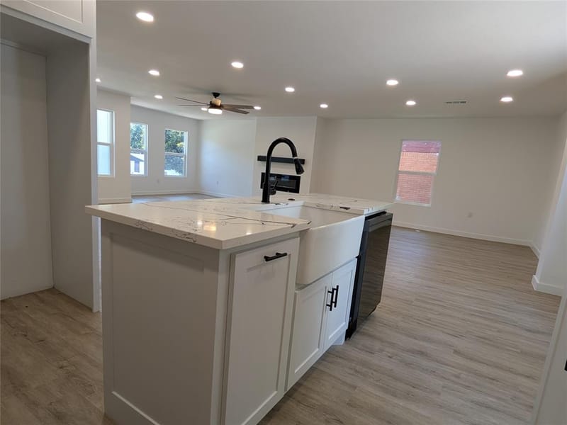 1337 ADELAIDE Drive, Dallas TX 75216 - Photo 14