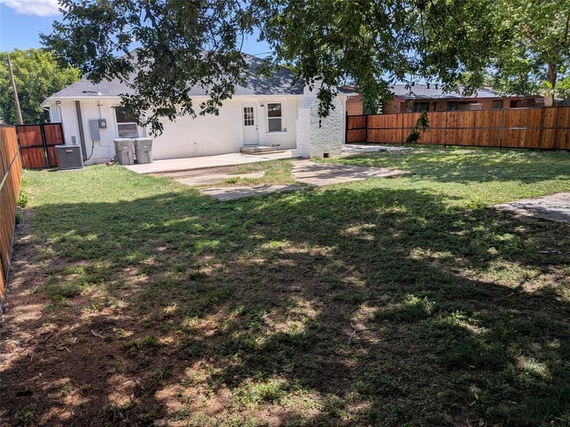 1337 ADELAIDE Drive, Dallas TX 75216 - Photo 29