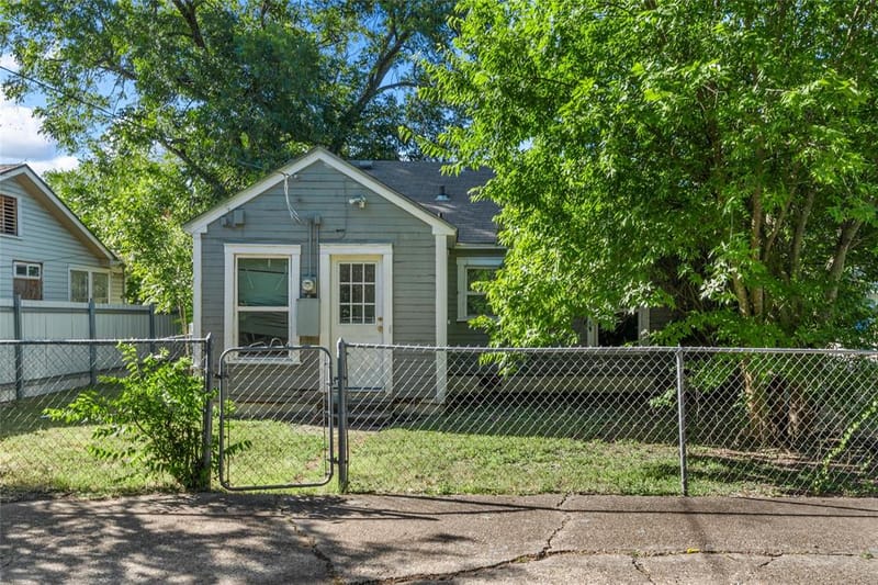 2225 Mitchell Avenue, Waco TX 76708 - Photo 14