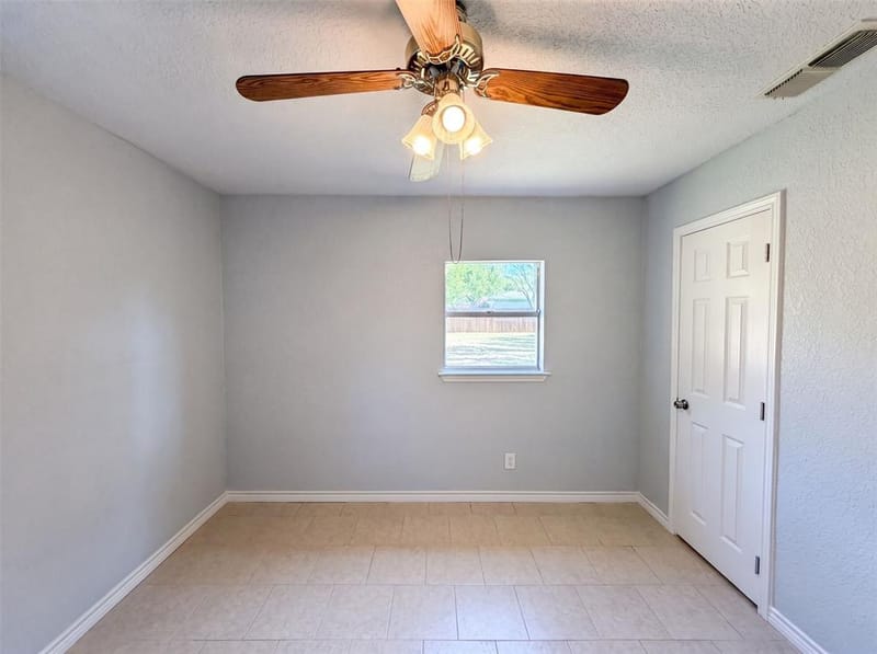 502 Jennings Street, Nocona TX 76255 - Photo 11