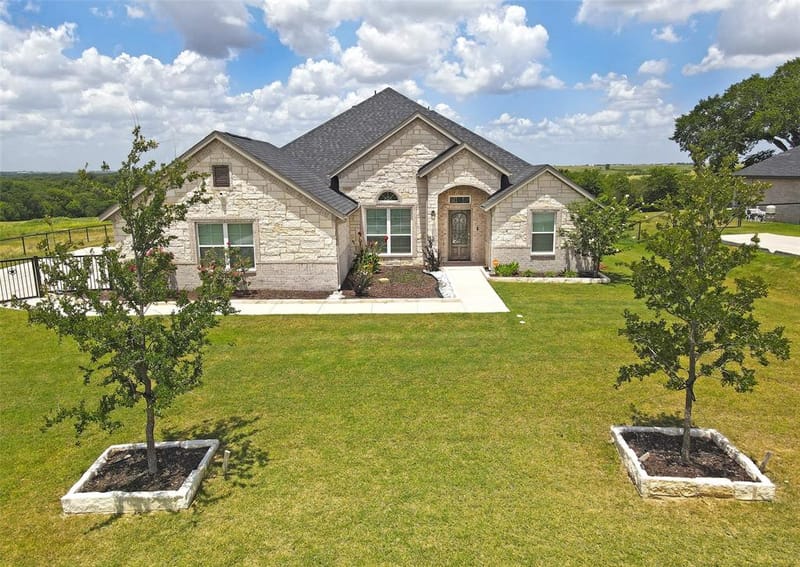7409 Autumn Grove Lane, Ponder TX 76259 - Photo 2