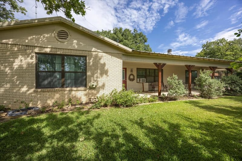 10202 S US Highway 377, Dublin TX 76446