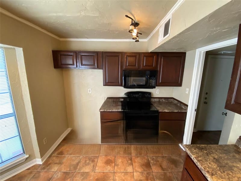 6722 Oriole Court, Fort Worth TX 76137 - Photo 11