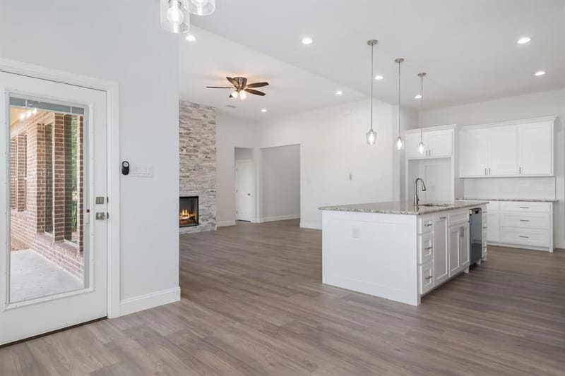13027 Eagles Nest Drive, Whitney TX 76692 - Photo 12
