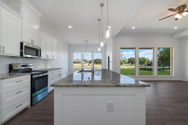 13027 Eagles Nest Drive, Whitney TX 76692 - Photo 9