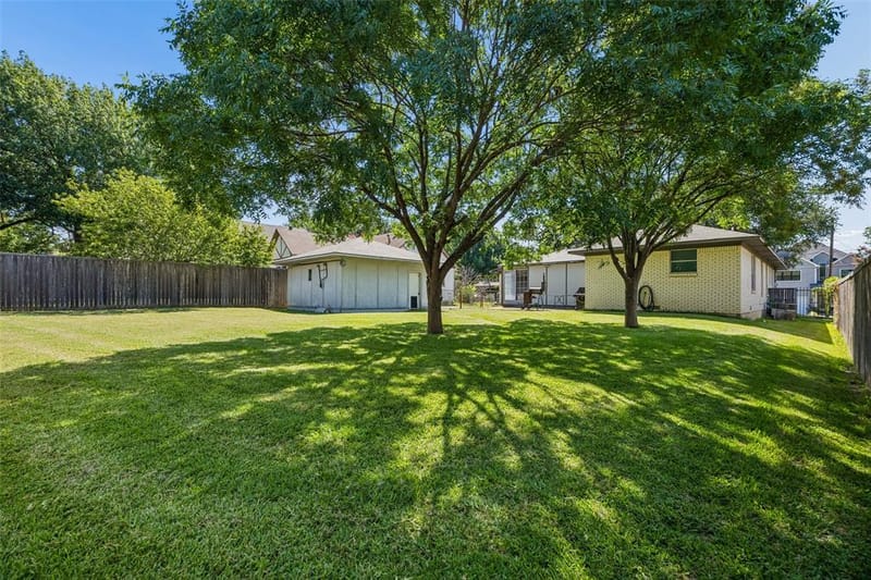8011 Eagle Trail, Dallas TX 75238 - Photo 4