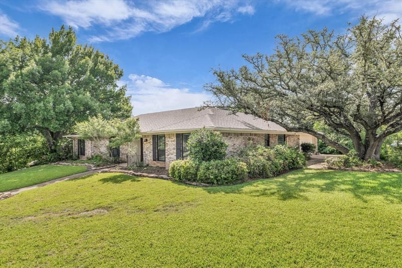 7101 Country Club Road, Waco TX 76710 - Photo 3