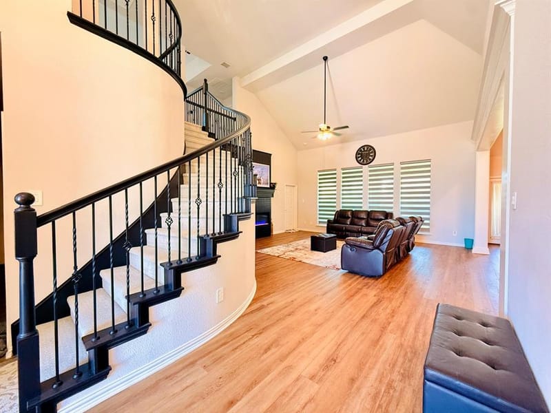 214 Tradd Street, Glenn Heights TX 75154 - Photo 2