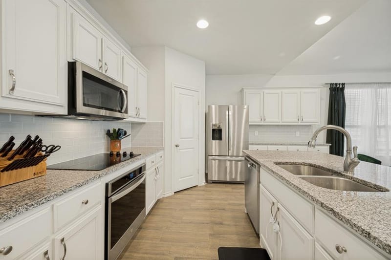 11520 Aspen Meadows Court, Aubrey TX 76227 - Photo 8