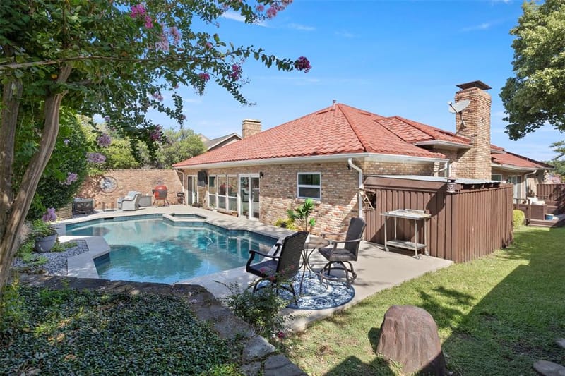 1500 Travis Circle S, Irving TX 75038 - Photo 35