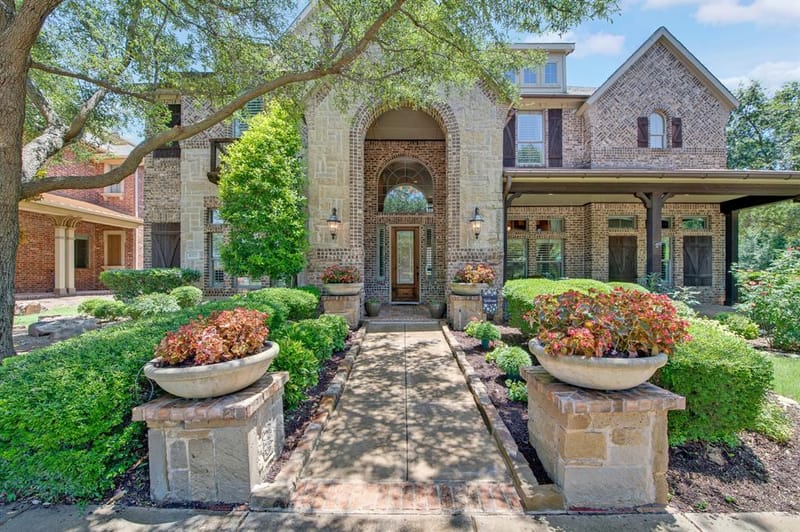 8572 Rochdale Court, Frisco TX 75035 - Photo 2