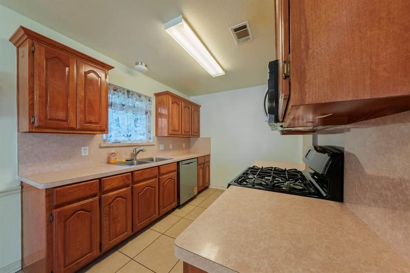 313 N Main Street, Red Oak TX 75154 - Photo 12
