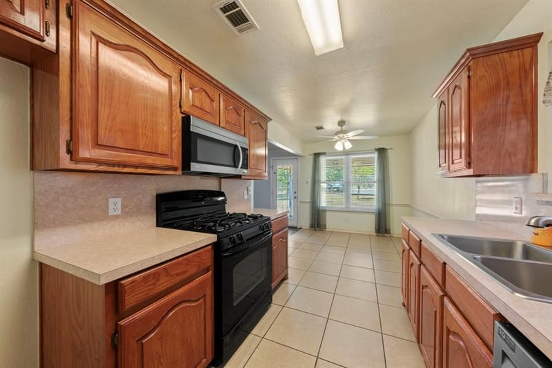 313 N Main Street, Red Oak TX 75154 - Photo 15