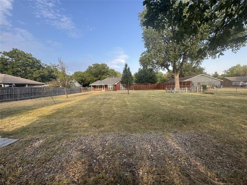 313 N Main Street, Red Oak TX 75154 - Photo 35