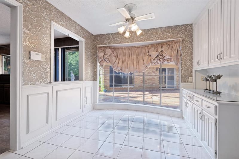 6101 Circleview Drive, Haltom City TX 76180 - Photo 8