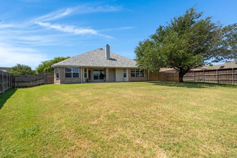 135 Honeysuckle Drive, Justin TX 76247 - Photo 26