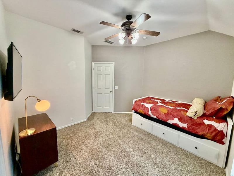 8101 Mansanillo Court, Arlington TX 76002 - Photo 29