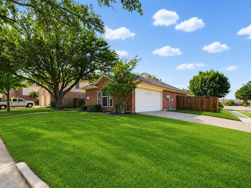 637 Cedarwood Drive, Keller TX 76248 - Photo 3