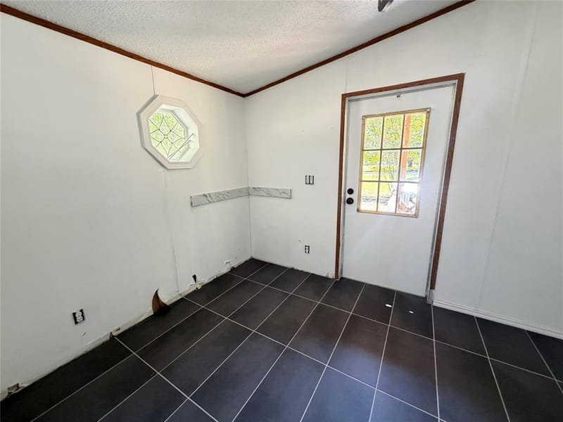 1010 Glen Brook Drive, Pecan Hill TX 75165 - Photo 13