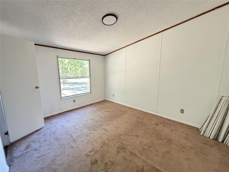 1010 Glen Brook Drive, Pecan Hill TX 75165 - Photo 9
