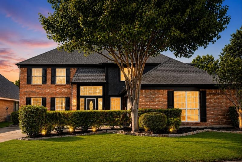 514 Palm Desert Drive, Garland TX 75044 - Photo 2