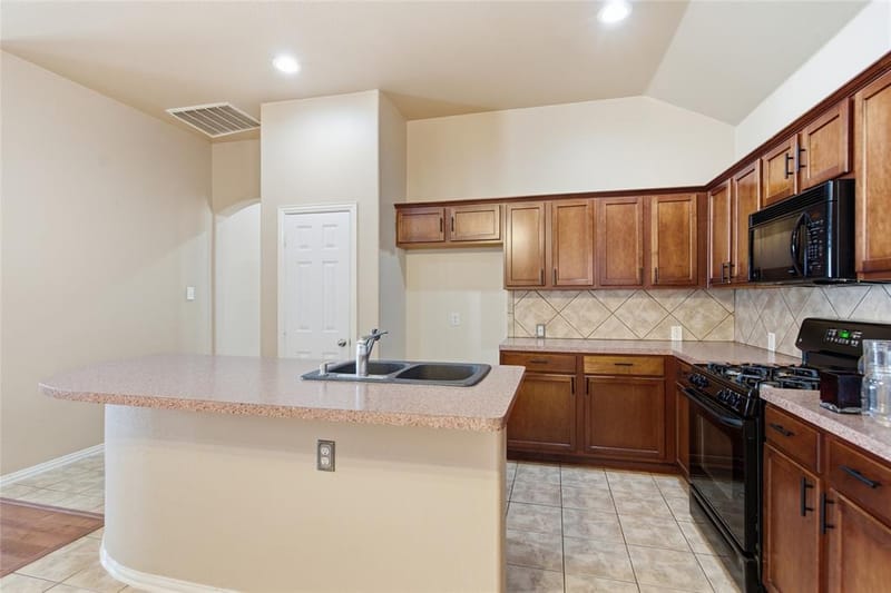 1728 Mercer Way, Savannah TX 76227 - Photo 16