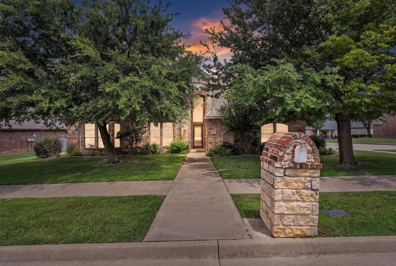 3809 Sumner Court, Sherman TX 75090