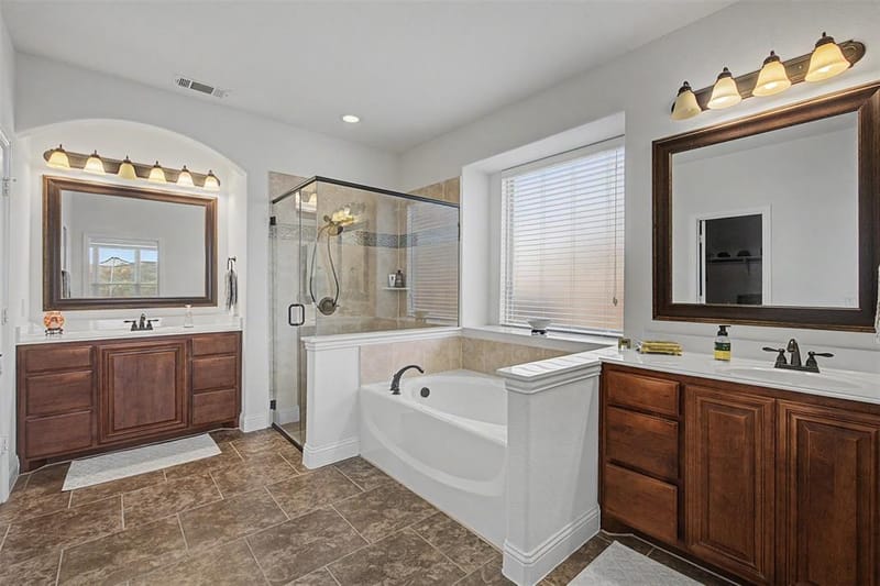 1204 Barberry Drive, Burleson TX 76028 - Photo 17