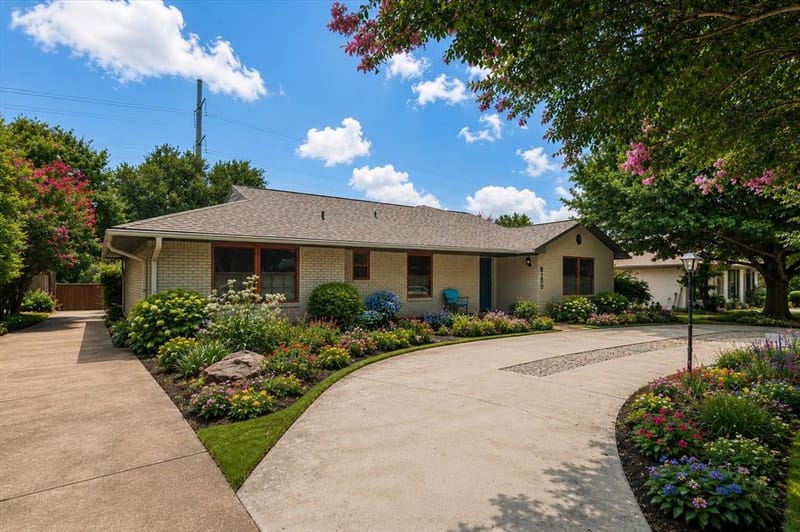 6150 Berwyn Lane, Dallas TX 75214 - Photo 3