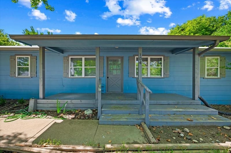 104 Parker Street, Italy TX 76651 - Photo 2