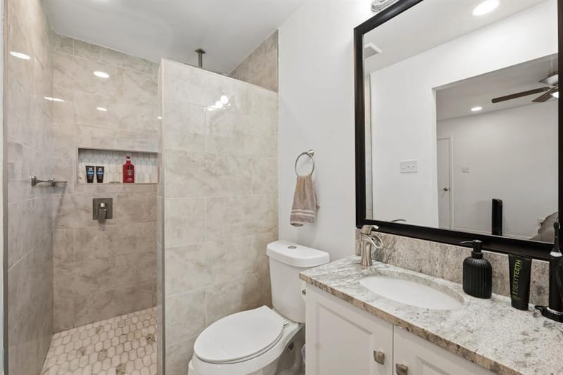 2314 Benbrook Drive, Carrollton TX 75007 - Photo 16
