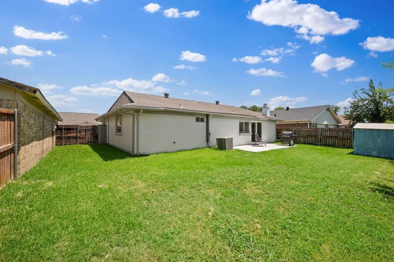 2314 Benbrook Drive, Carrollton TX 75007 - Photo 24