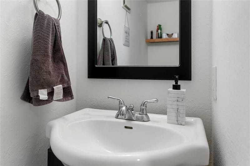 9801 Royal Lane # 312, Dallas TX 75231 - Photo 8