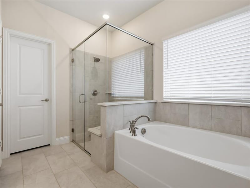 201 Sweetwater Drive, Commerce TX 75428 - Photo 24
