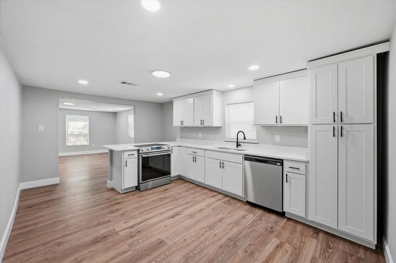 548 Ezekial Avenue, Dallas TX 75217 - Photo 12